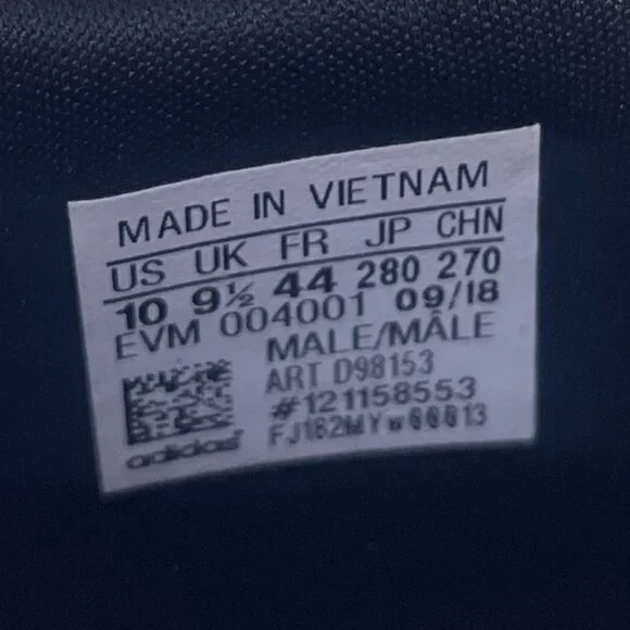 Adidas Sobakov 'Raw Khaki Cargo' in a suede upper with a rubber outsole Size 10 - Picture 3 of 9